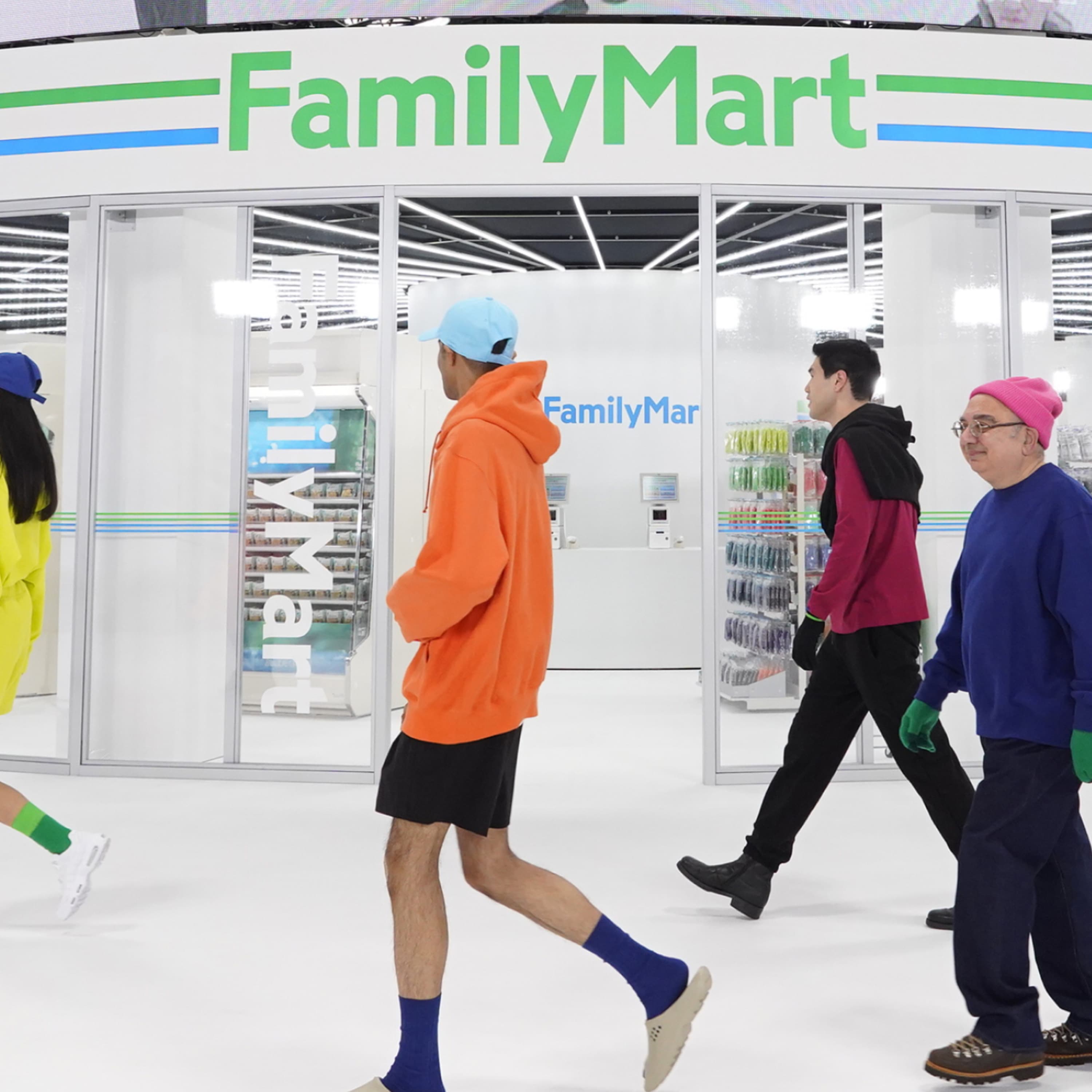 52. ファミマのコンビニエンスウェアで考えるファッションとギャルソン24AW