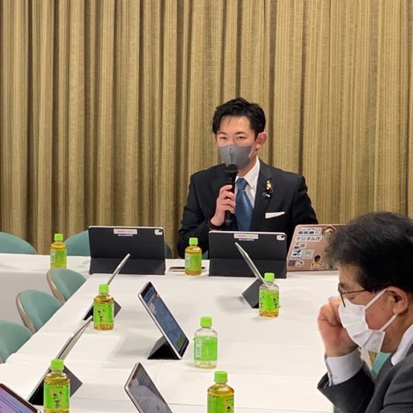 学校では教えてくれない「税調会議」