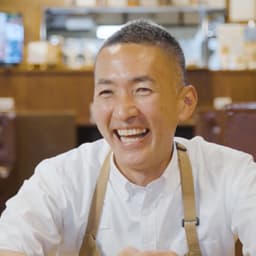 沖縄 古民家 カフェ 店主の雑談番組「アガリラジオ」